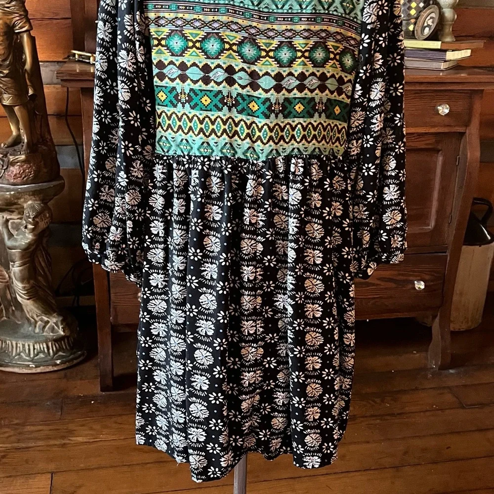 Umgee Black and Teal Long Sleeve Tunic or Dress - Picture 3 of 6